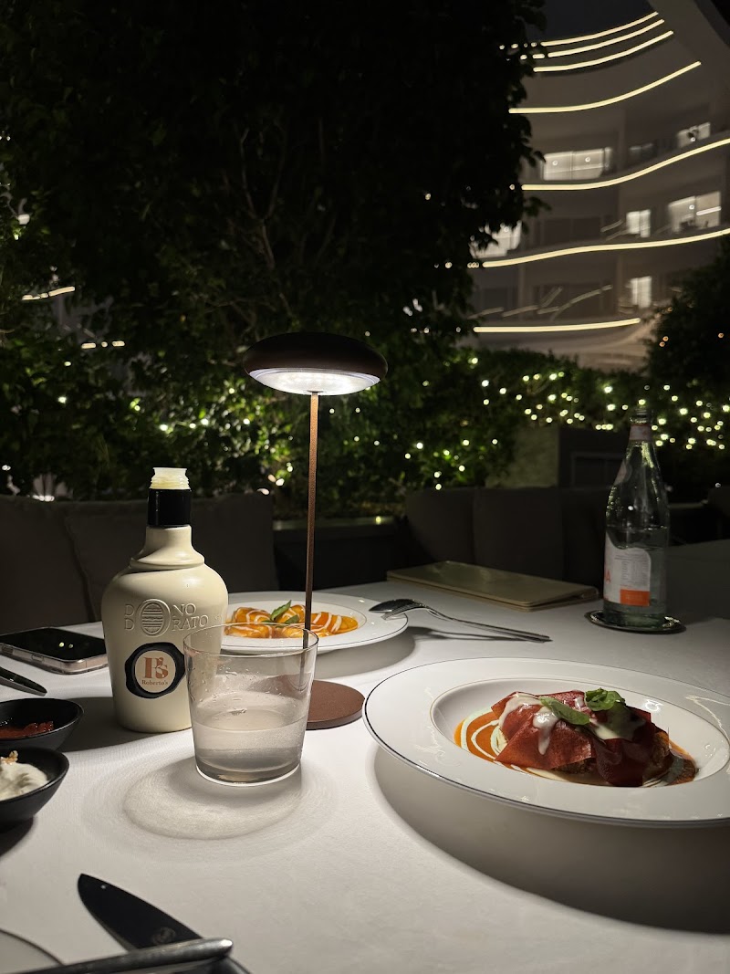 مطعم روبيرتوس 4