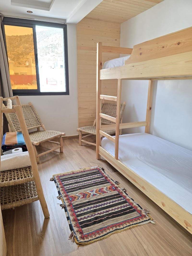 بيت ركوب الأمواج الأمواج المفتوحة