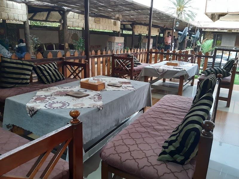 قرية المشويات 4