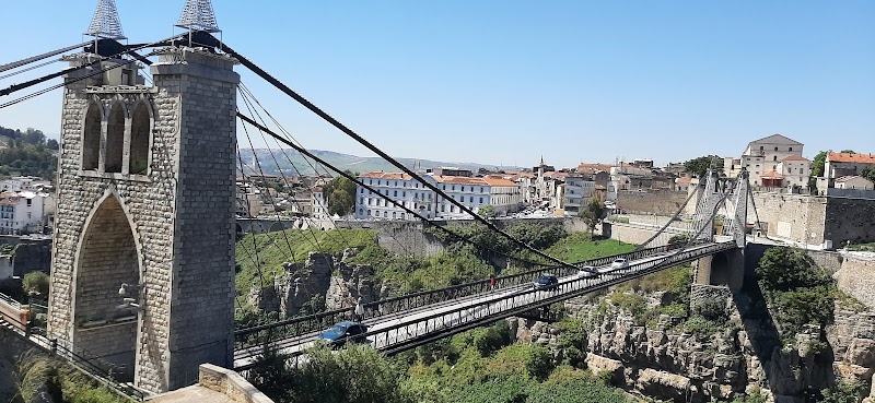 غرف للايجار