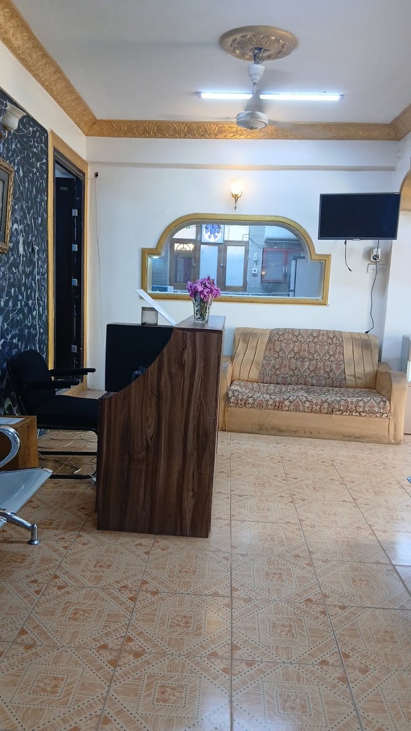 مركز العناية الطبية