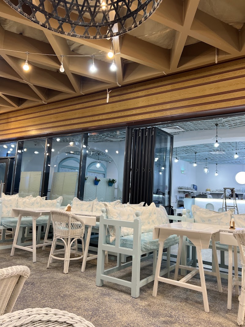 أريبيان فيش هاوس، شاطئ الحيرة 2