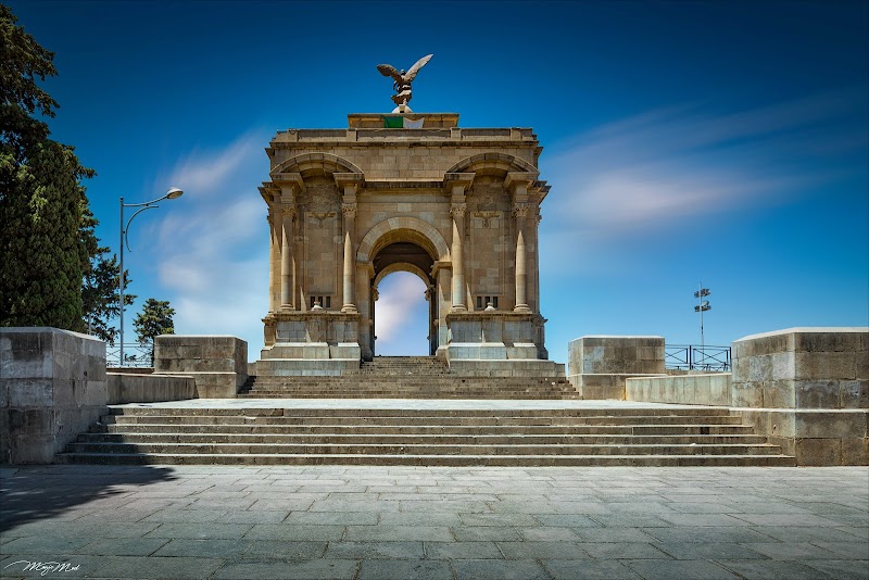 نصب الأموات