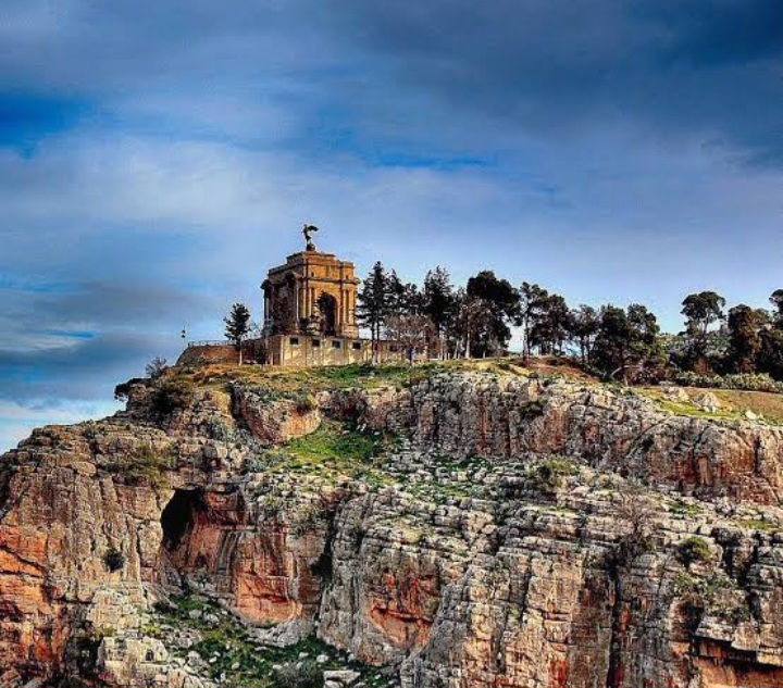 نصب الأموات 3