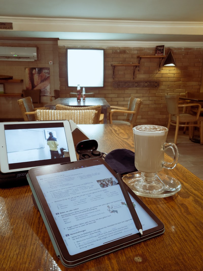 مطعم و مقهى عضوي 4