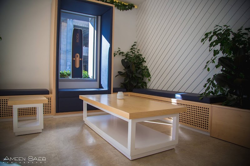 متجر IQOS رام الله 8