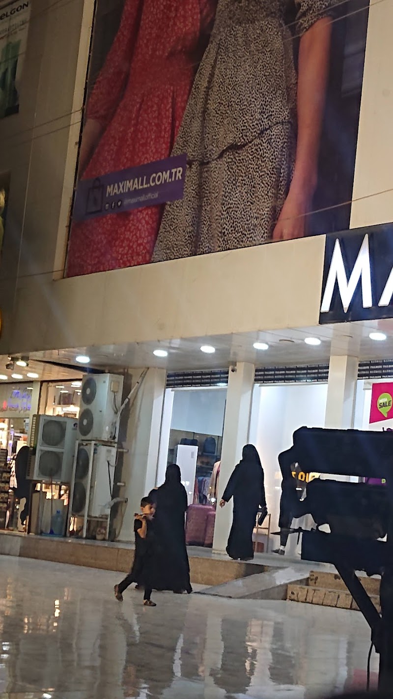 ماكسي مول 4