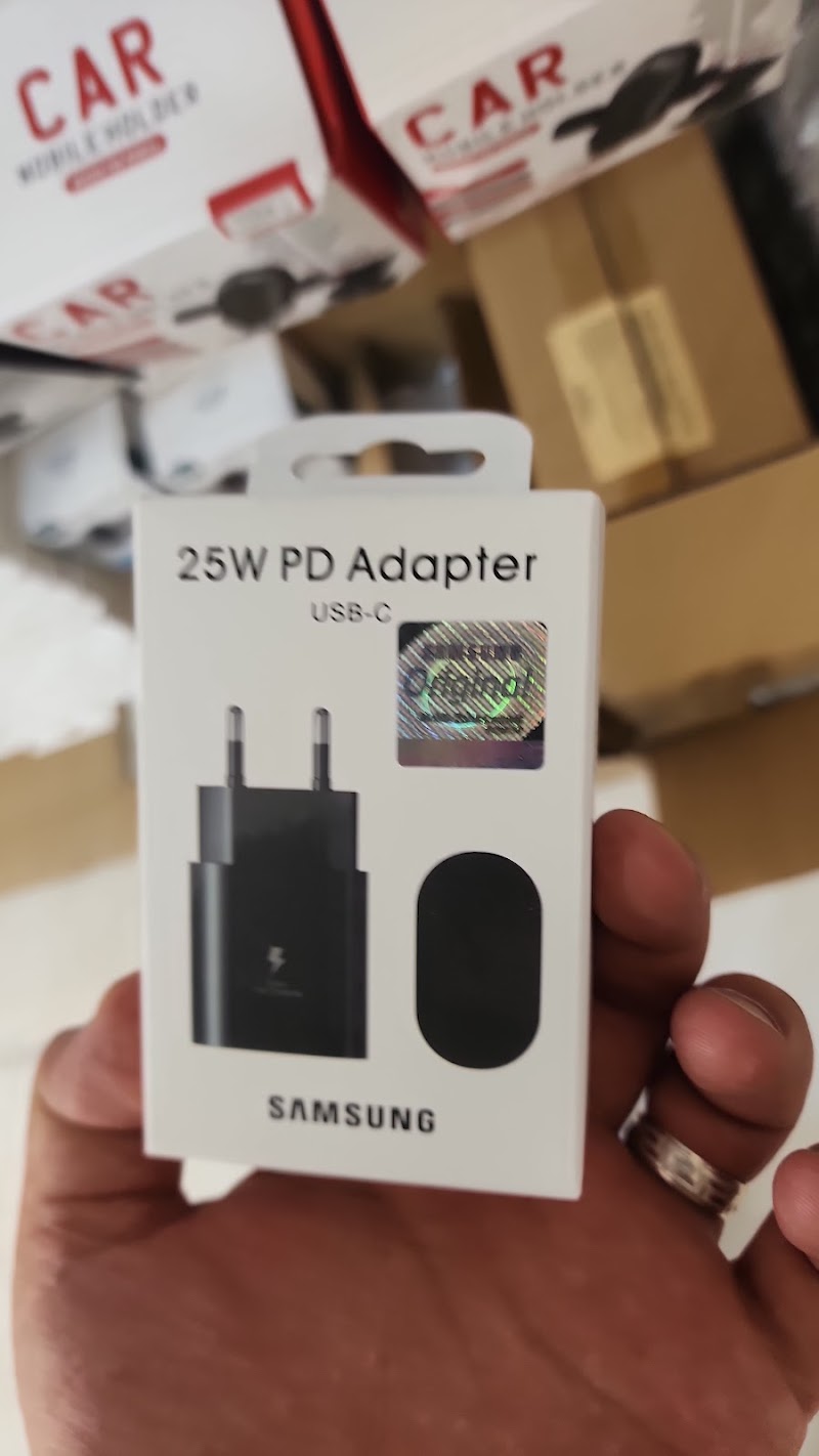 آدم للاكسسوار الموبايل 4