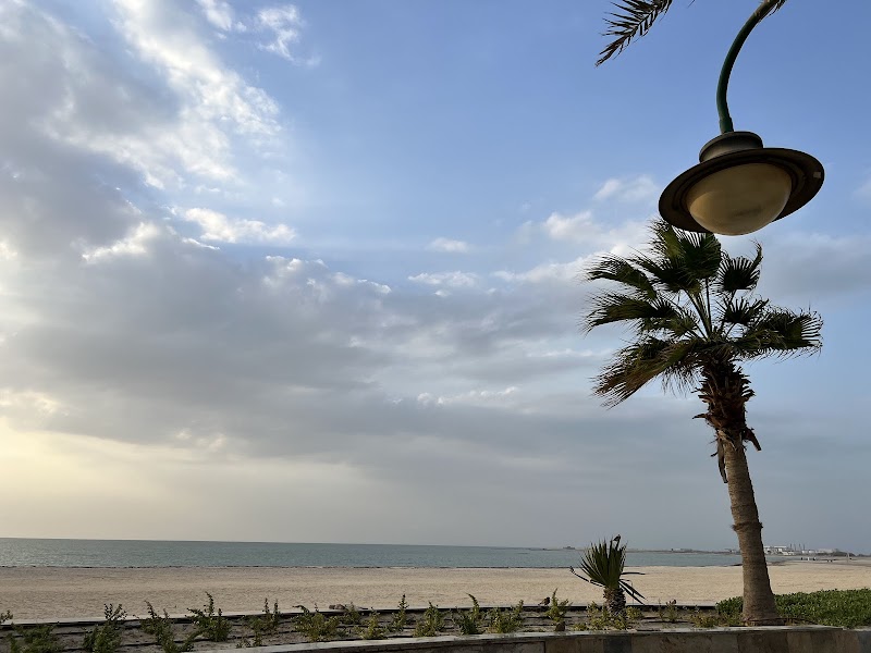 شاطئ الدخان