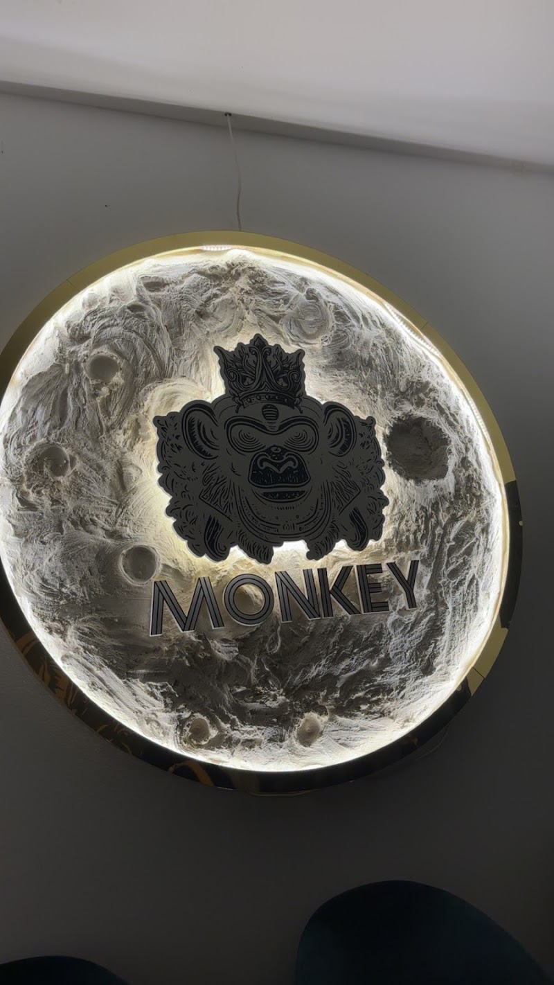 مطعم القرود 3