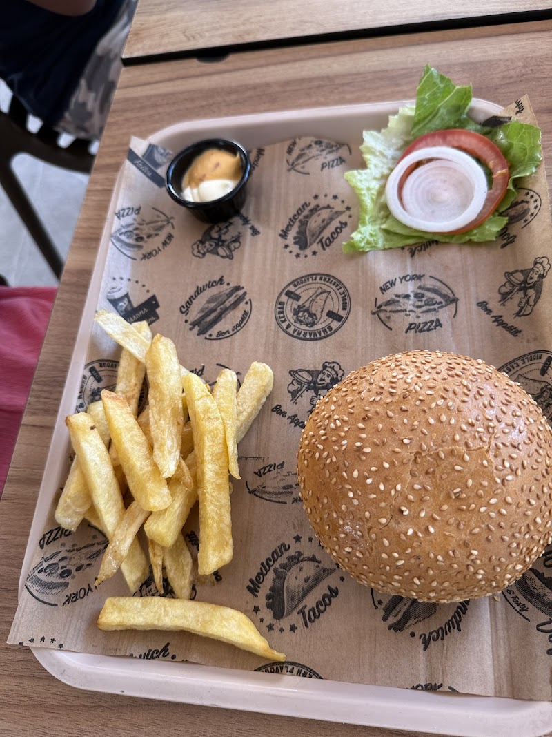 بوشيف: سندويشات وشواء 3