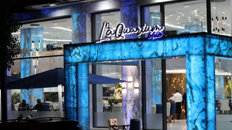 الأكواريوم الأزرق