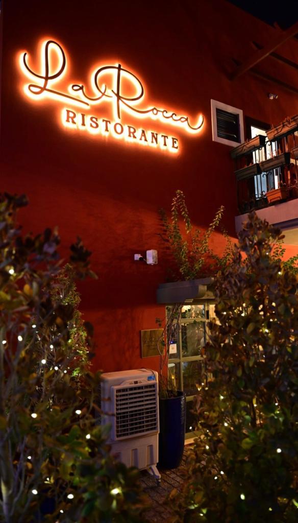 لا روكا مطعم وبيتزا