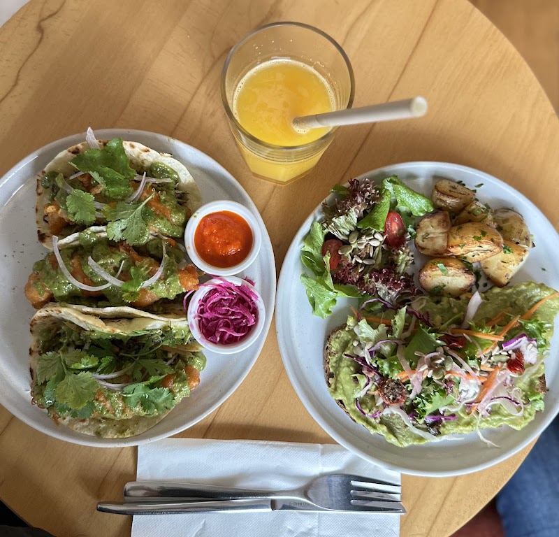 مطبخ وأ咖啡 ألما 4