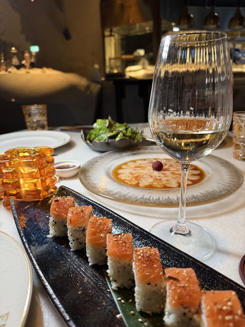 مطعم الأصدقاء 3