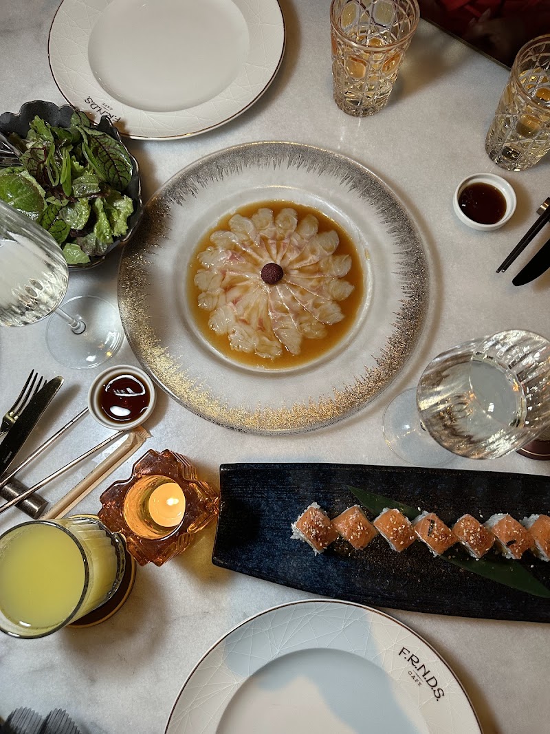 مطعم الأصدقاء 4