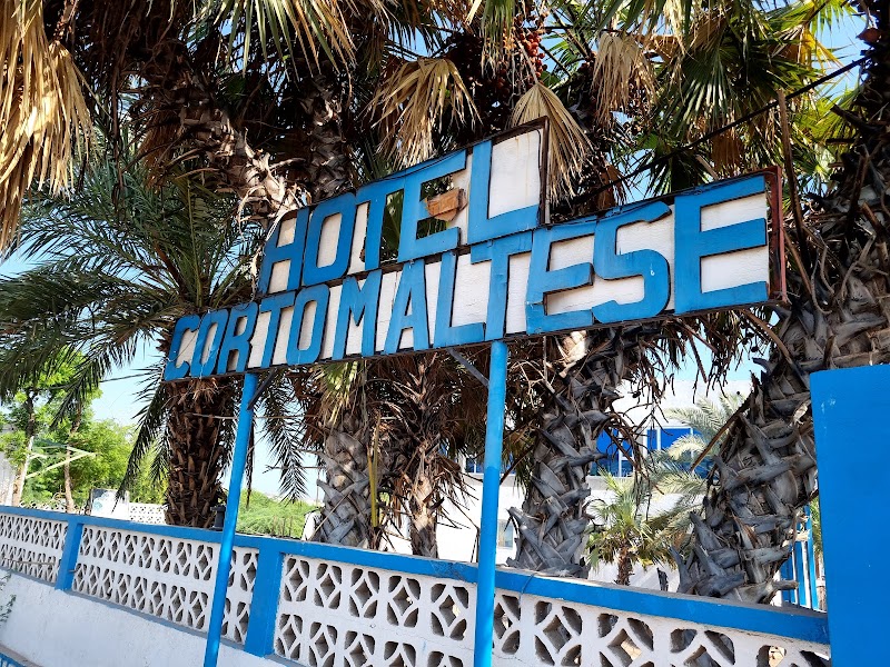 كورنثو مالتيزي 4