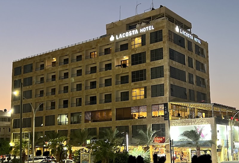 فندق لاكوستا 4