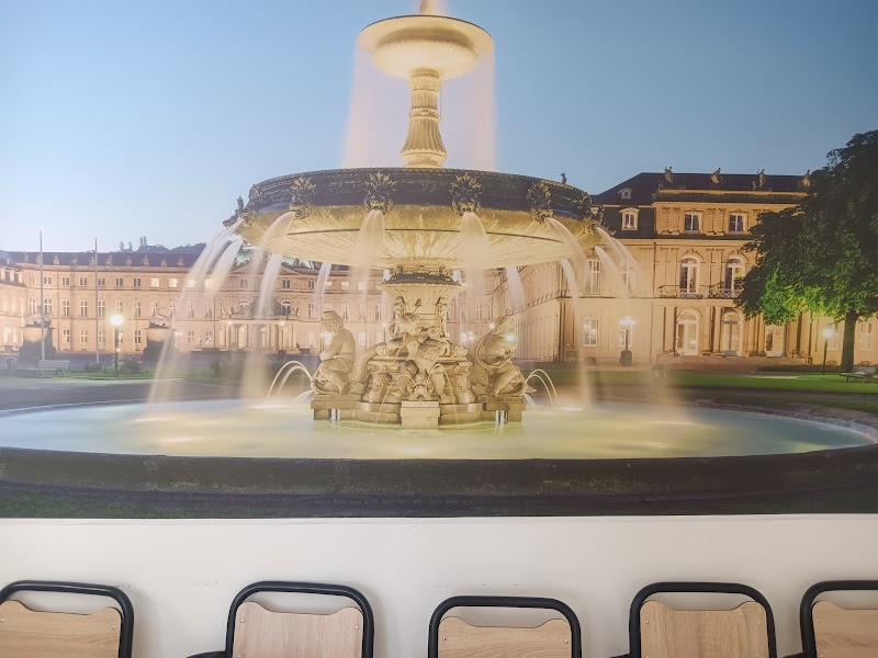 مركز التواصل العالمي