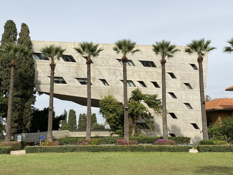 الجامعة الأمريكية في بيروت 3