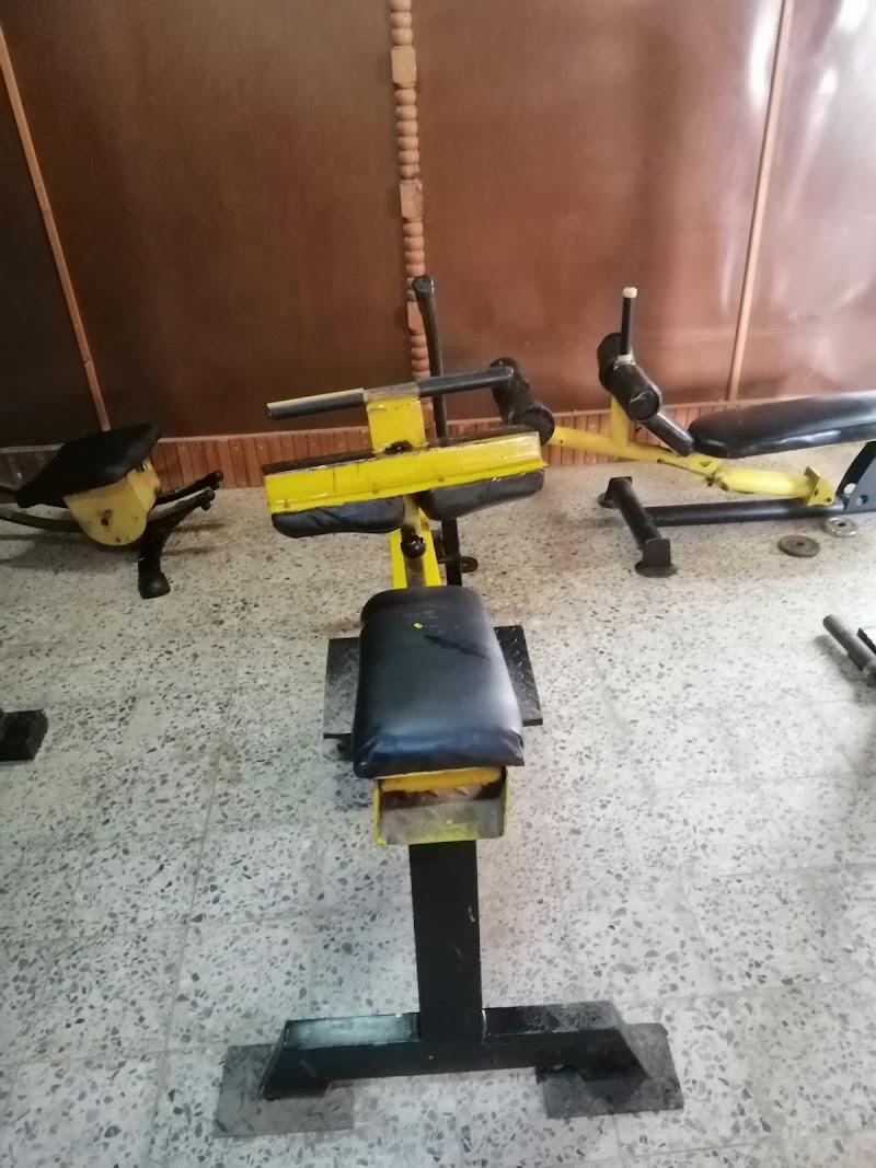 صالة رفع الاثقال 3