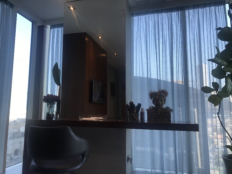 سبا الجمال الرمادي 2