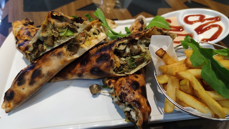 مطعم ومقهى دووز