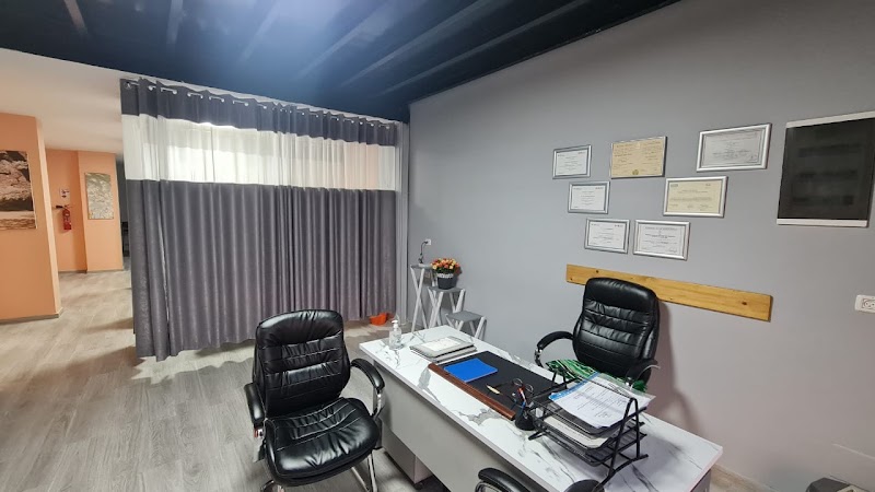 مركز IB فيزيو 9