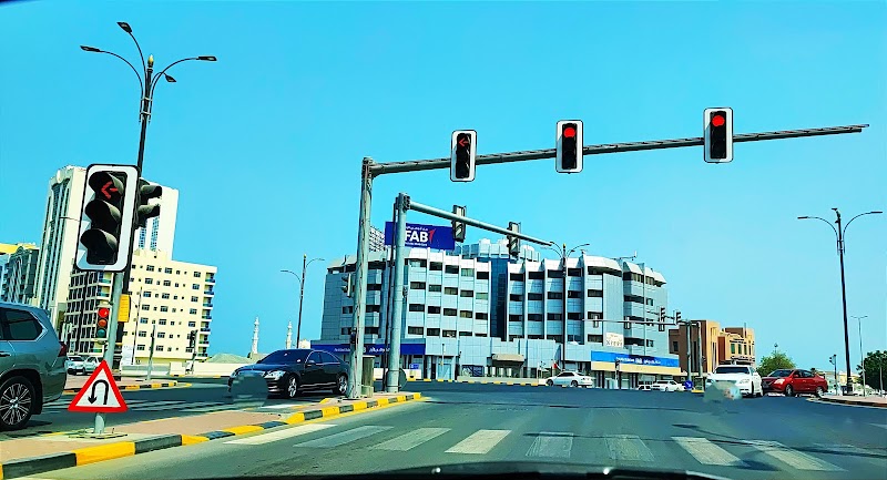 بنك أبوظبي الاول 4