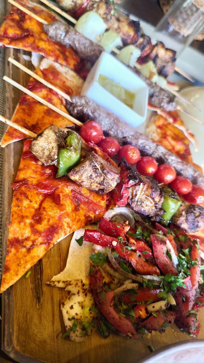 مطعم زعفران 2