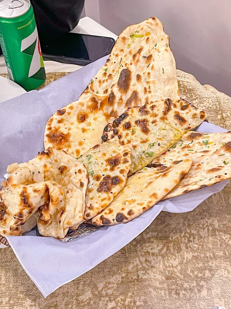 مطعم السفير 4