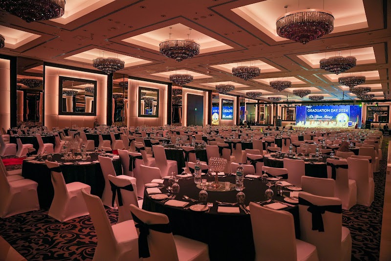 جامعة غرب لندن - رأس الخيمة 4