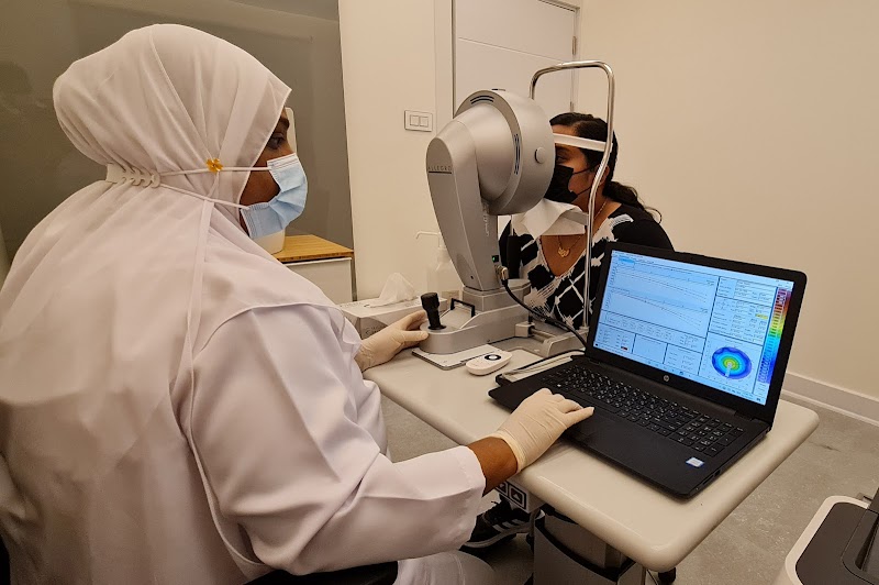 مركز عناية الطبي