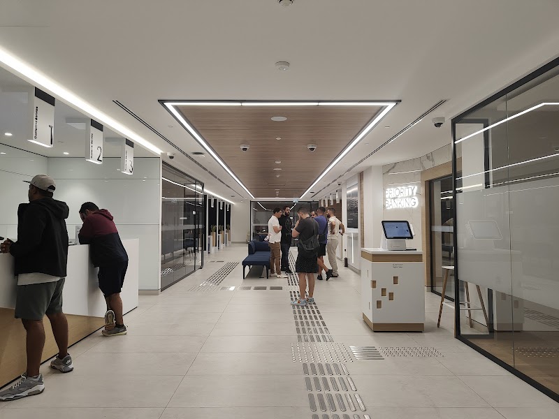 بنك الإمارات NBD - فرع مدينة مهرجان دبي 3