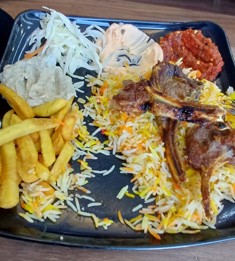 مطعم ومقهى بيرويا 2