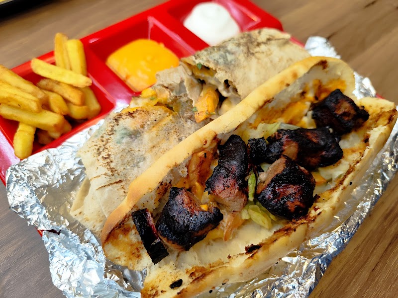 مطعم ومقهى بيرويا 3