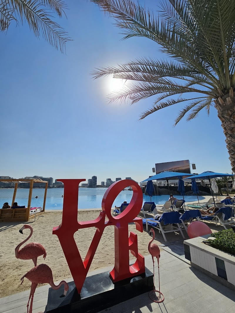 كافيه ديل مار Beach Club أبو ظبي 4