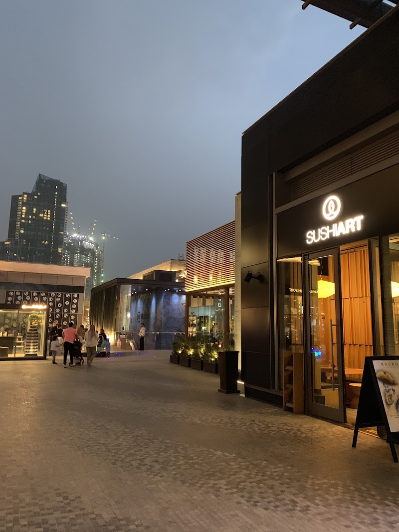 جي بي آر دبي • ذا بيتش