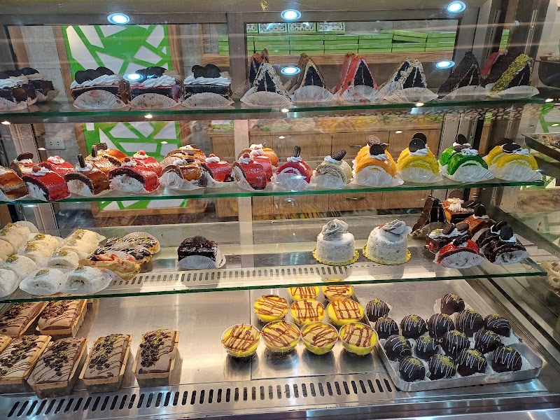 حلويات ومعجنات الدالي 3