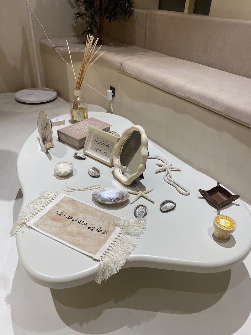 مركز وينيا للجمال (فرع السمنان) 4