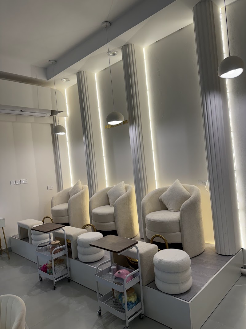 مركز الجمال وروزيل كراون سبا