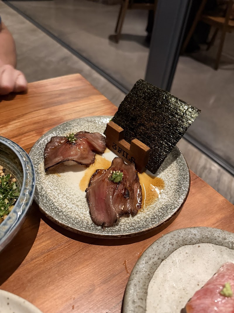 3Fils - أبو ظبي 4