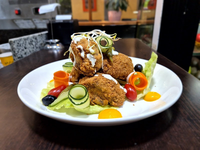 مطعم الطباخ على طريق مادلين 2