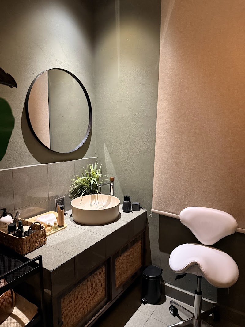 رين فوريست سبا للرجال 4