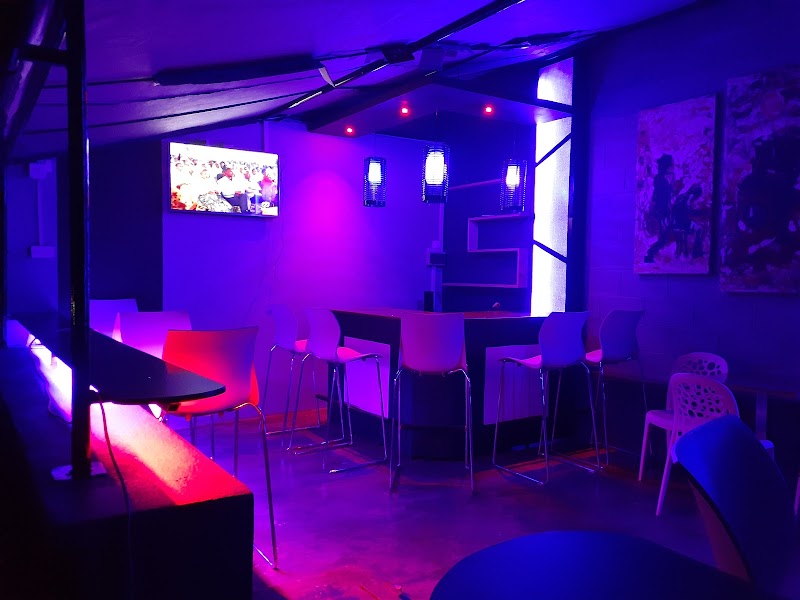 بار و مطعم الخليل 2