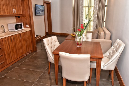 إقامة الیاسمین 4