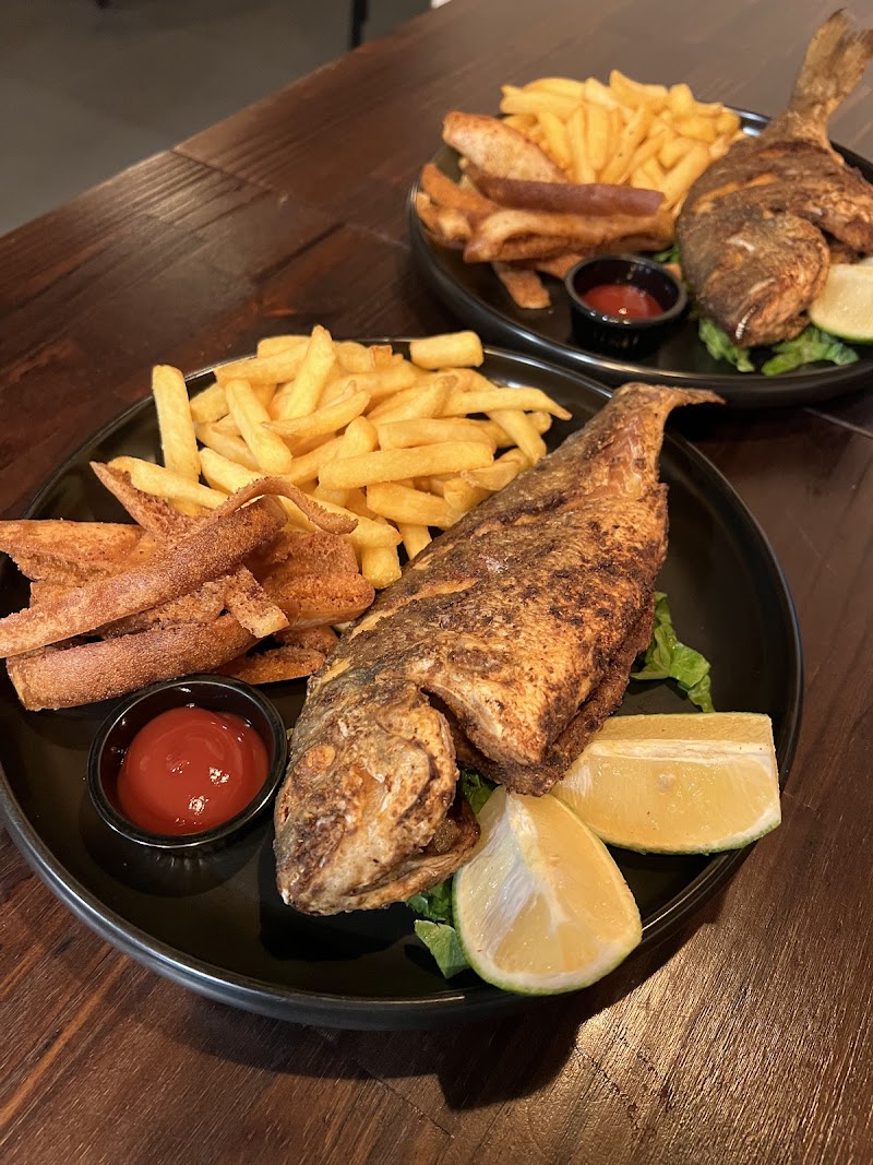 مطعم وبار رصيف67 7