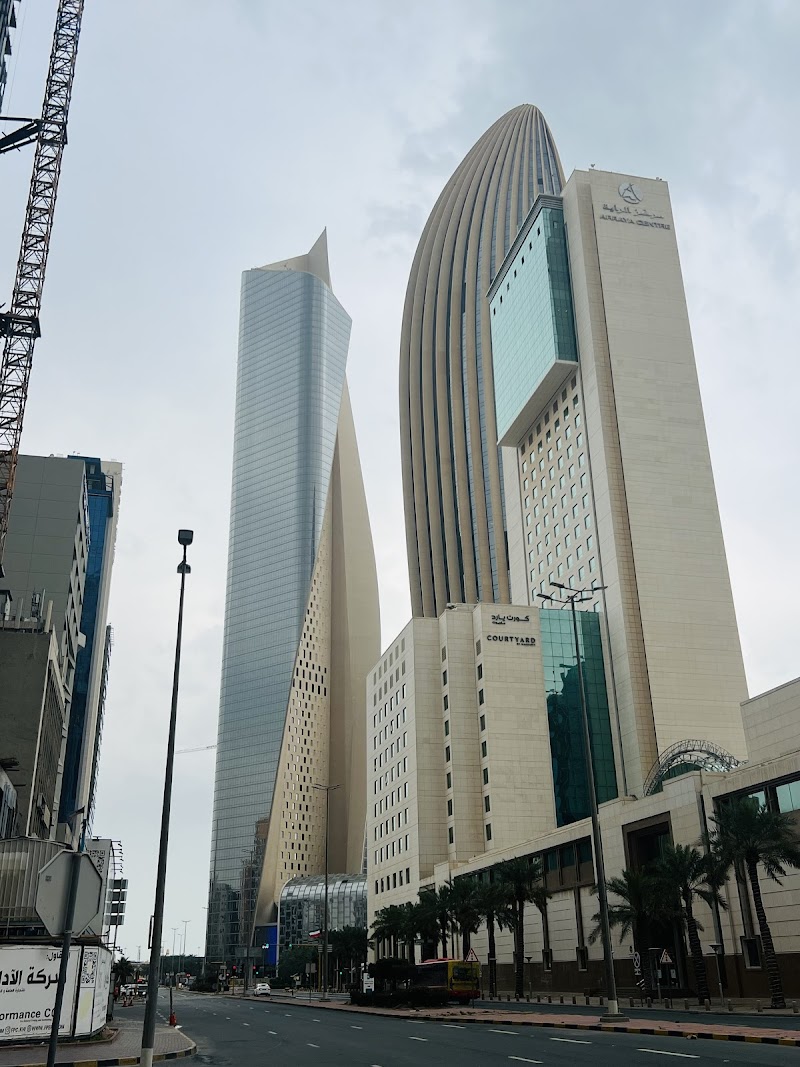 فرع المقر الرئيسي لبنك الكويت الوطني 4