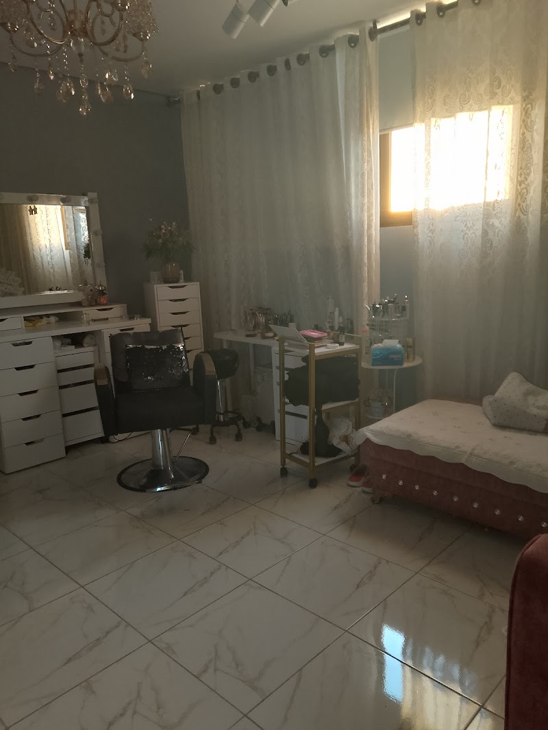 لاكجوري بيوتي سنتر 4