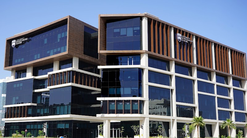 جامعة ولونغونغ في دبي